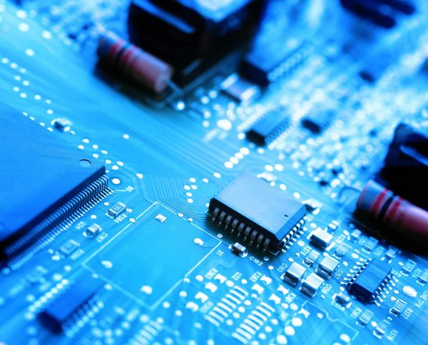 Comment structurer un entraînement en circuit pour les athlètes cherchant à améliorer leur endurance?